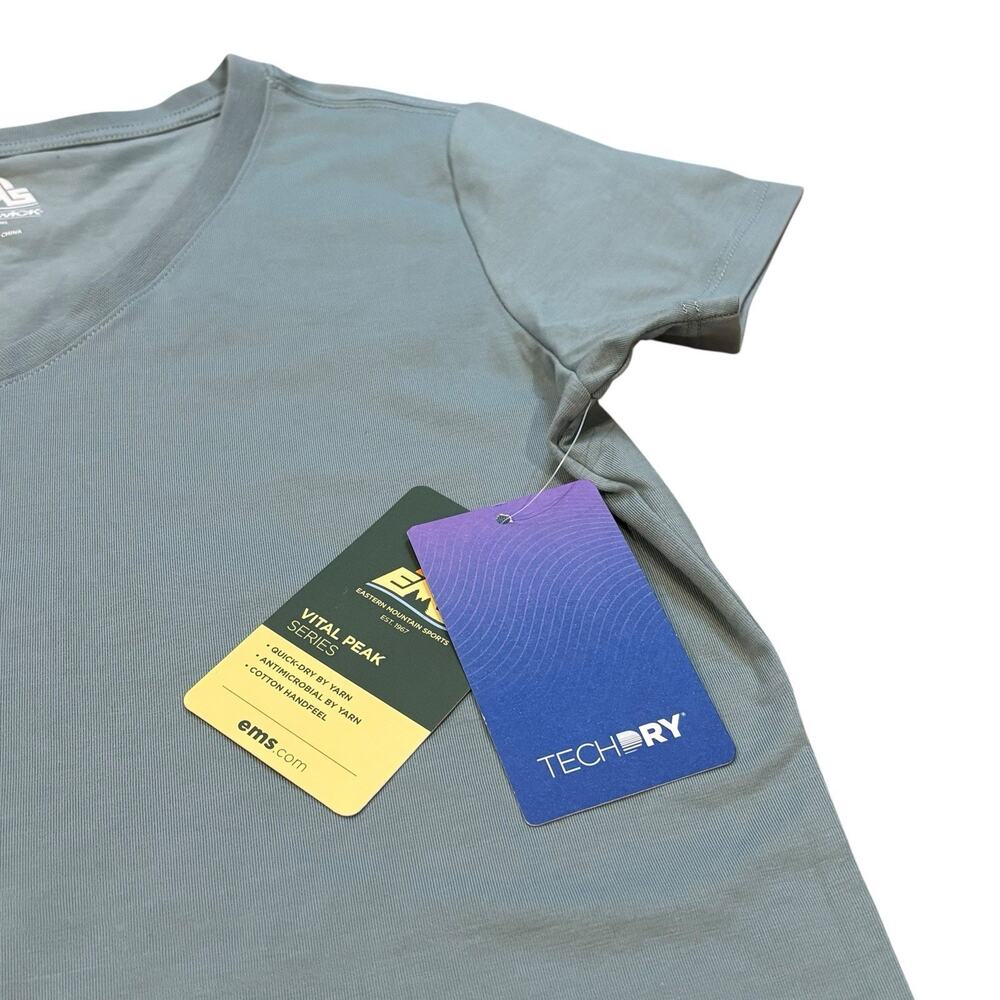 Eastern Mountain Sports Techwick Vital Peak Tee Women's XS Slate Blue V-Neck